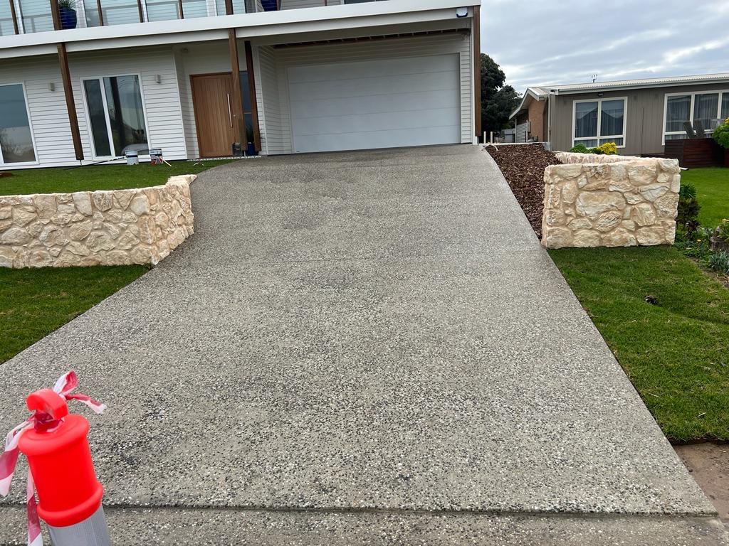 exposed-aggregate-concrete