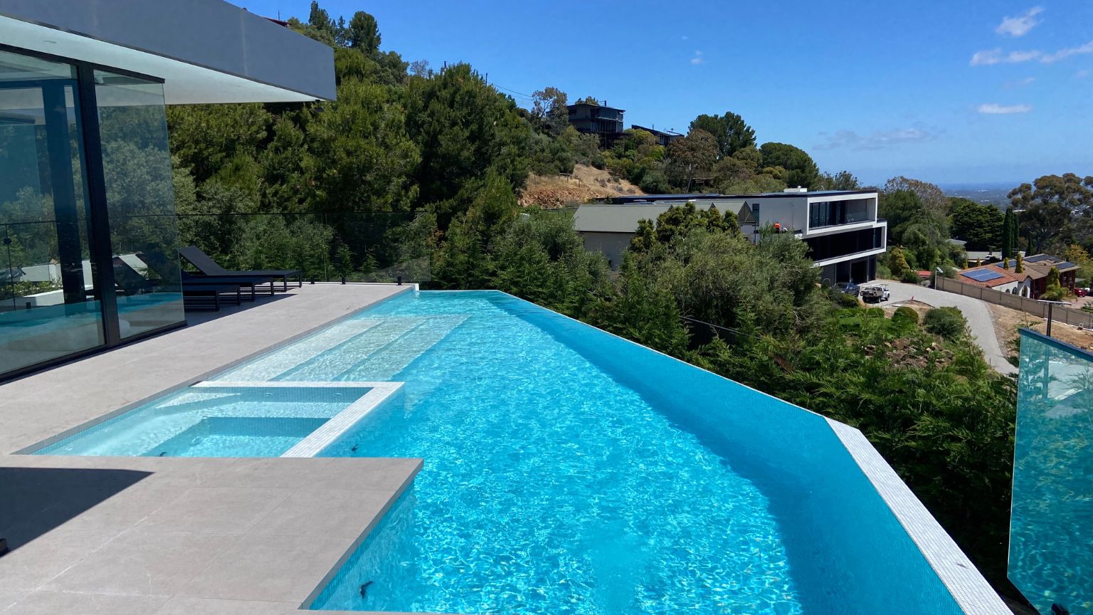 swimming-pool-construction